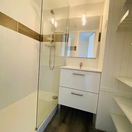 T2 5 Personnes Apartment *